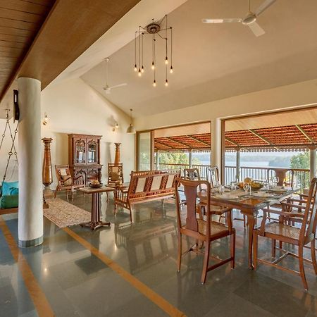 Saffronstays Anantham, Kamshet - Pet-Friendly Lakefront Villa With A Huge Verandah Nethersole Dam 외부 사진