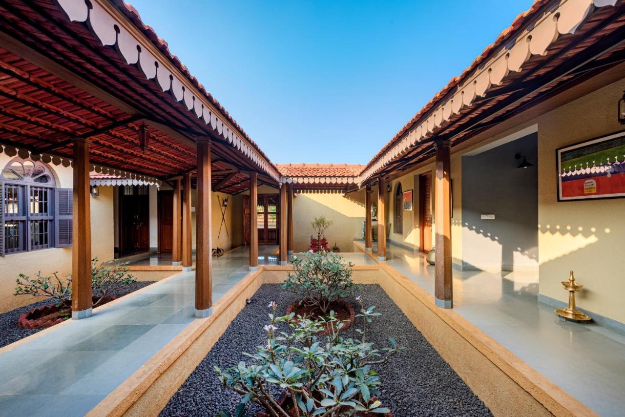 Saffronstays Anantham, Kamshet - Pet-Friendly Lakefront Villa With A Huge Verandah Nethersole Dam 외부 사진