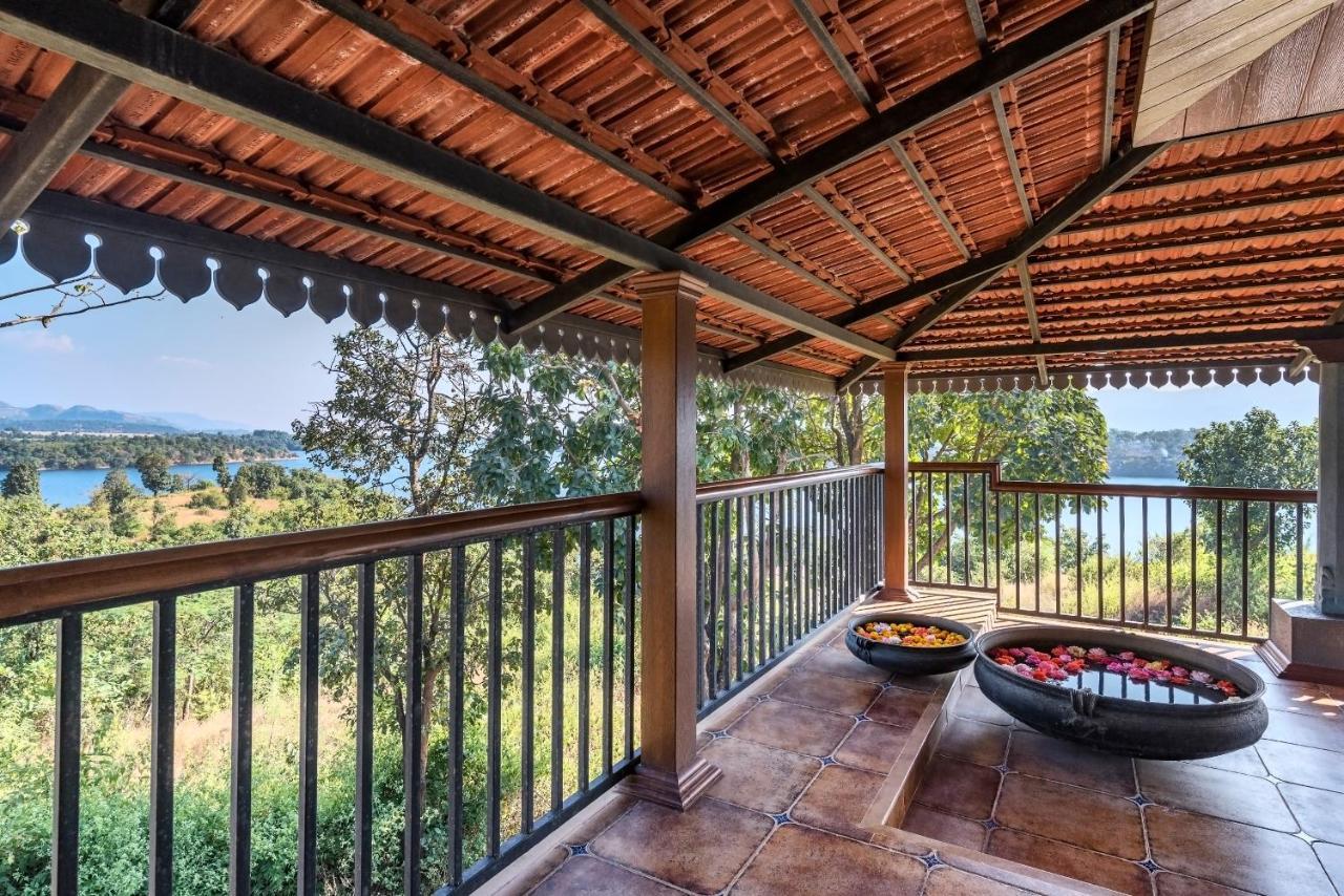 Saffronstays Anantham, Kamshet - Pet-Friendly Lakefront Villa With A Huge Verandah Nethersole Dam 외부 사진